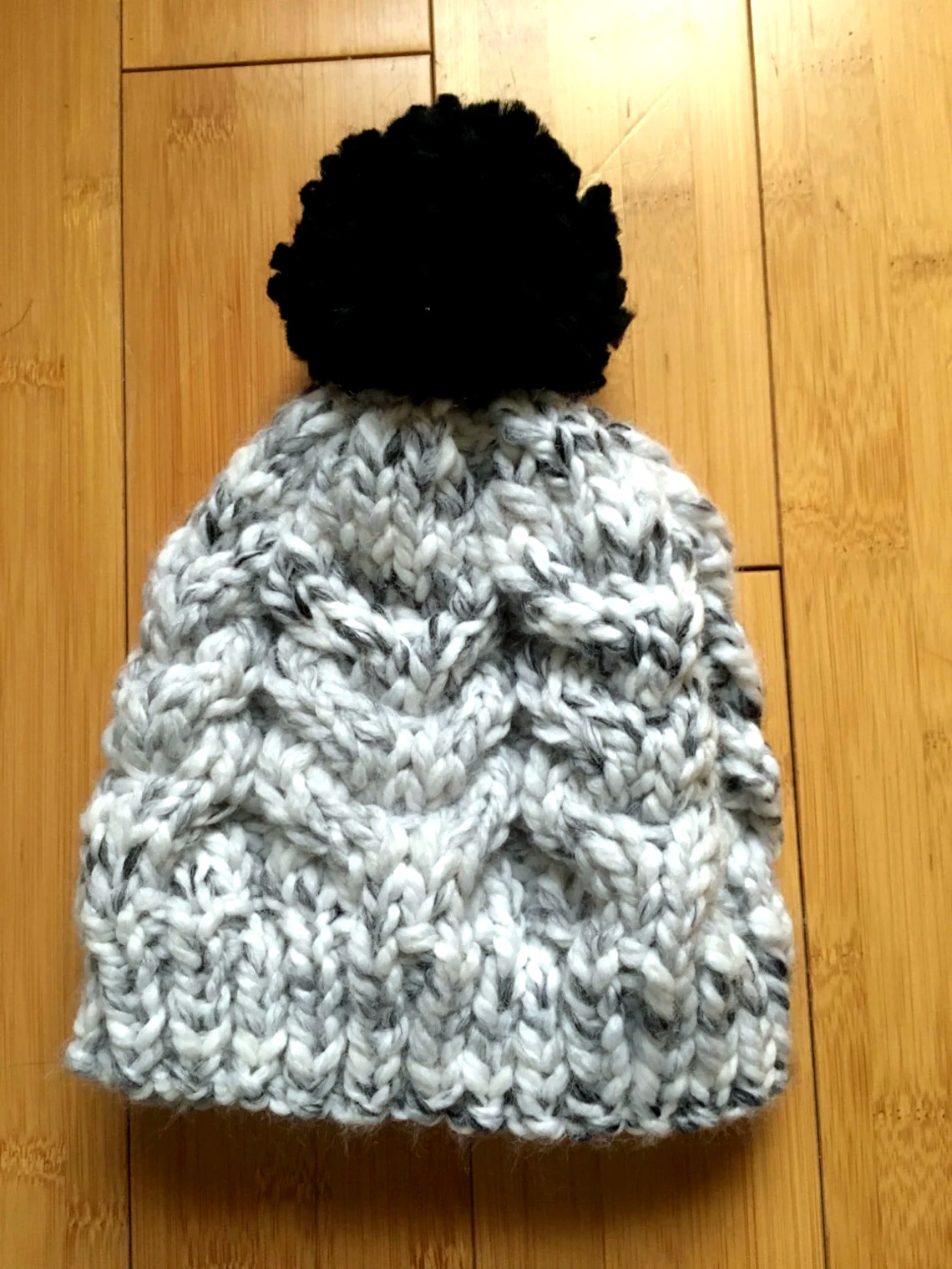 Cable Beanie With Pom Danielle Custom